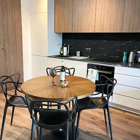 Apartment 48 Scala *